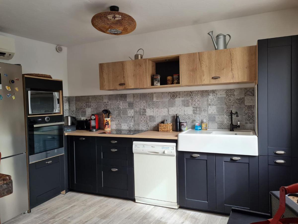 شقة Lumineux Duplex Au Coeur De L'Isle المظهر الخارجي الصورة