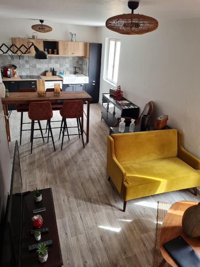 شقة Lumineux Duplex Au Coeur De L'Isle المظهر الخارجي الصورة